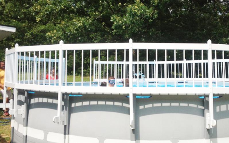 2022 Best Above Ground Swimming Pool Fence Kit Custom PVC Pool Fence