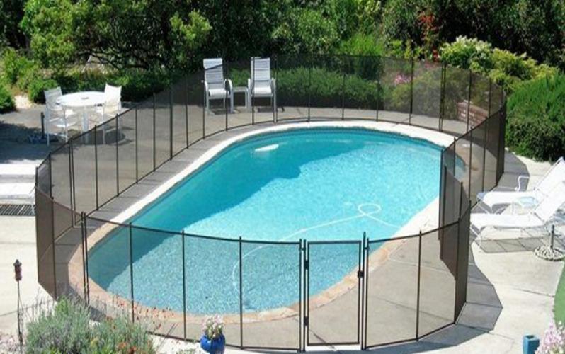 Eco-Friendly Black Swimming Pool Security Fence Metal Pool Fence