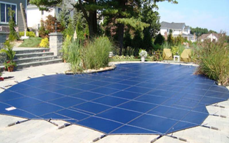 Swimming Pool Winter Safety Cover PP Mesh Pool Cover